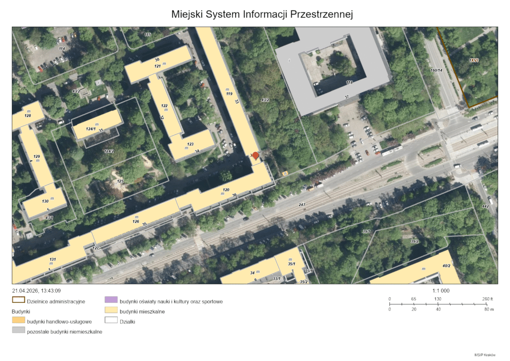 Bramy starej Nowej Huty: publiczne w codzienności, prywatne w papierach. I dlatego tak trudno je naprawić
