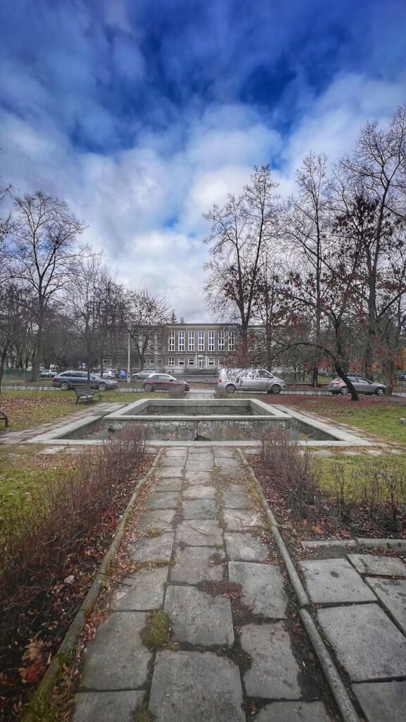 Fontanna na os. Szkolnym 31 – przetarg na remont